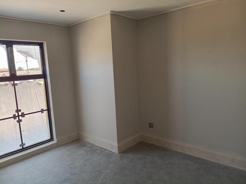 To Let 3 Bedroom Property for Rent in Goodwood Central Western Cape